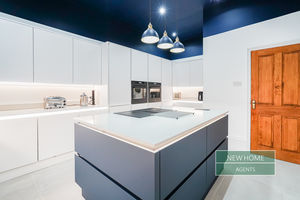 Photo 8- click for photo gallery